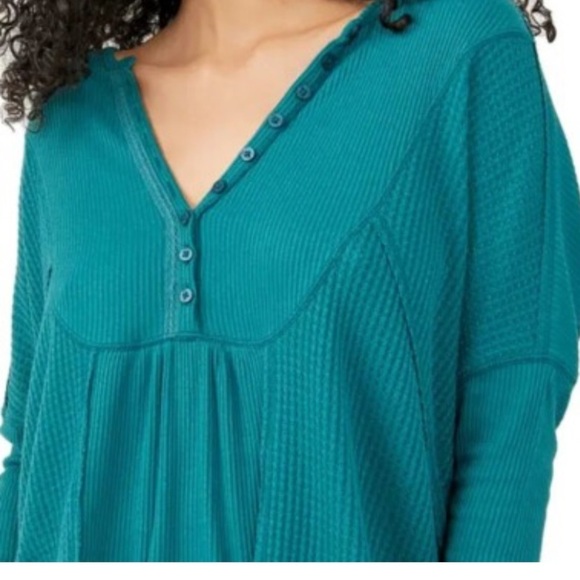 NWT Free People Leo Soft Waffle Ribbed Knit Teal Thermal Henley Shirt Size XL - Picture 3 of 8